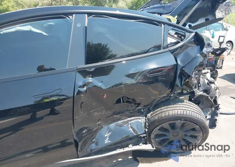 2022 Tesla Model Y Long Range Dual Motor All-Wheel Drive from USA, damaged, VIN 7SAYGDEE6NA008977